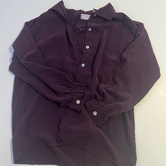 Preview Collection Purple Button down - Picture 2 of 3